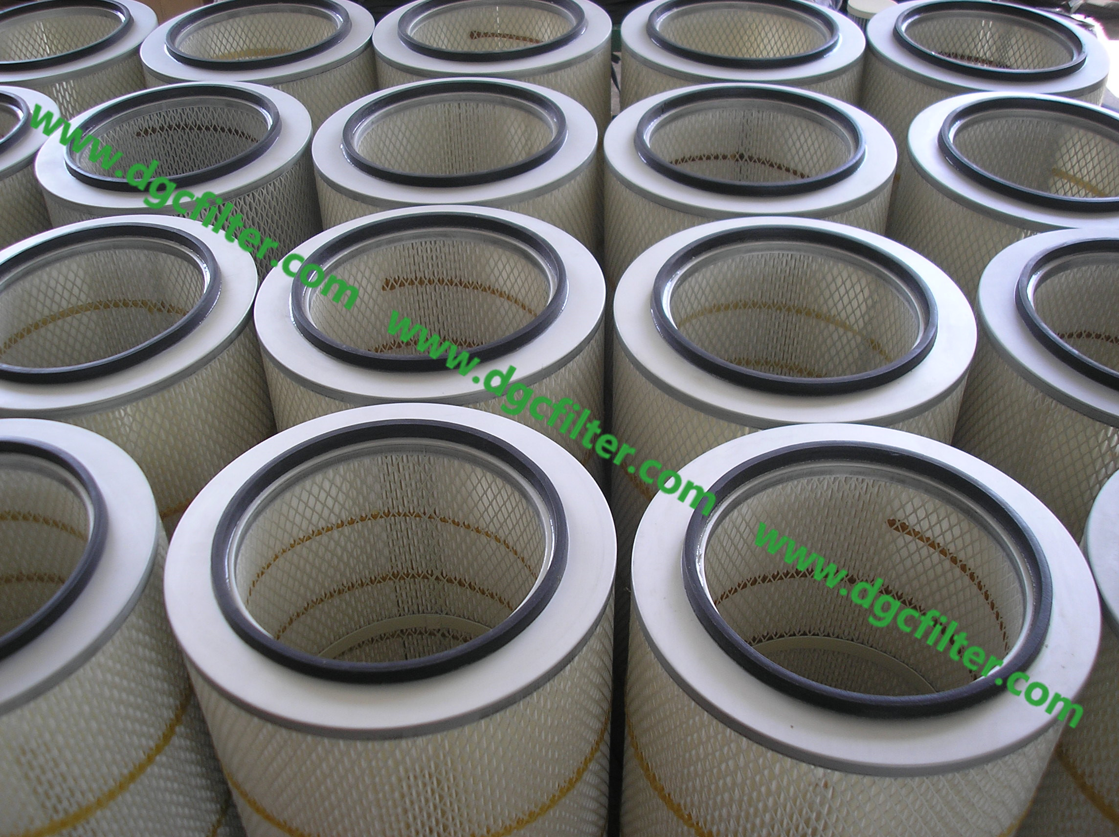 Polyester/Cellulose Cylindrical Pleated Filter Cartridges / Polyester/Cellulose Pleated Type - Cylindrical Cartridge Filters